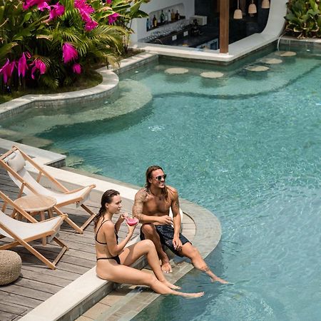 Quma Hotel Gili Trawangan Exterior photo