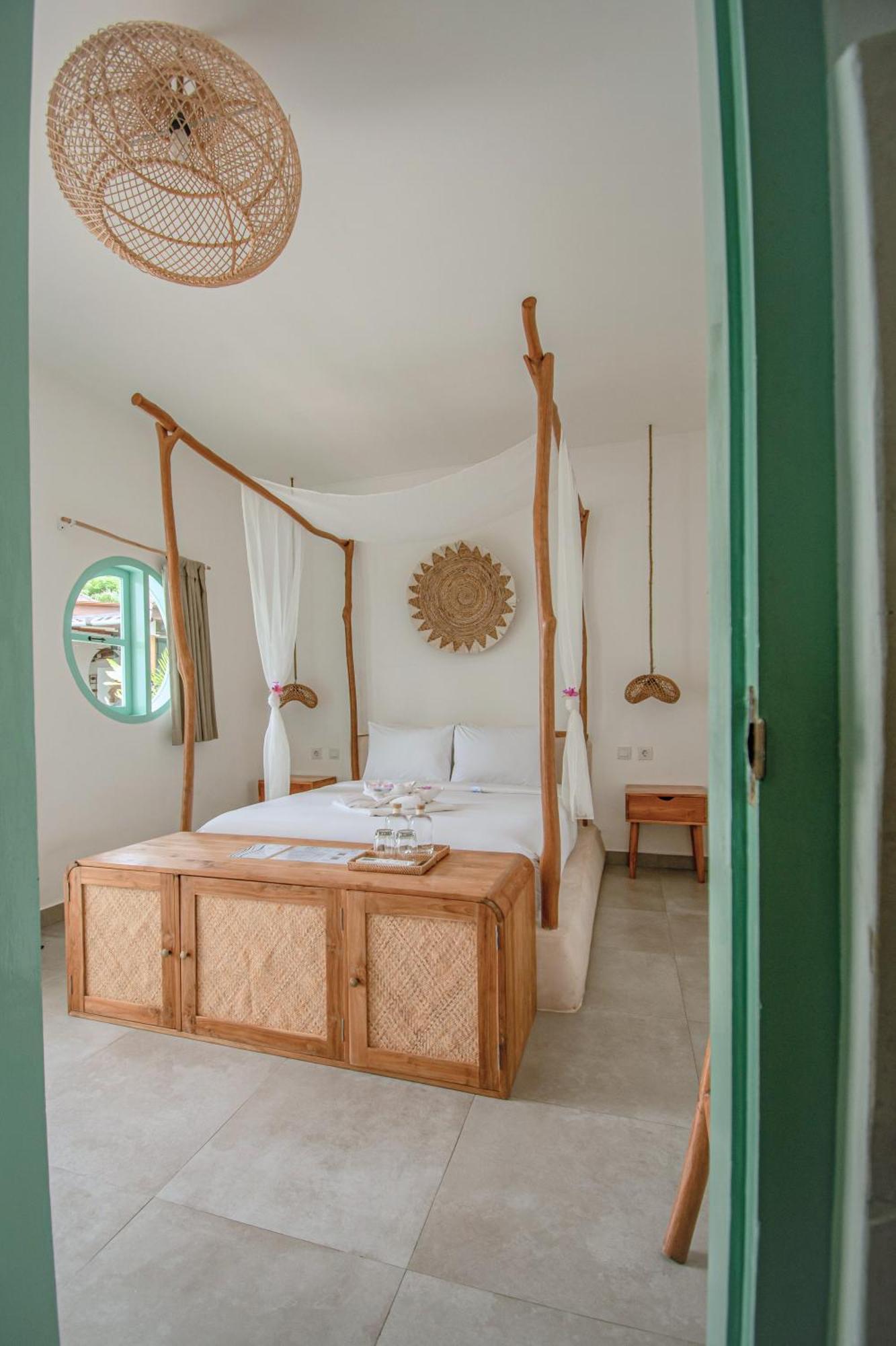 Quma Hotel Gili Trawangan Exterior photo