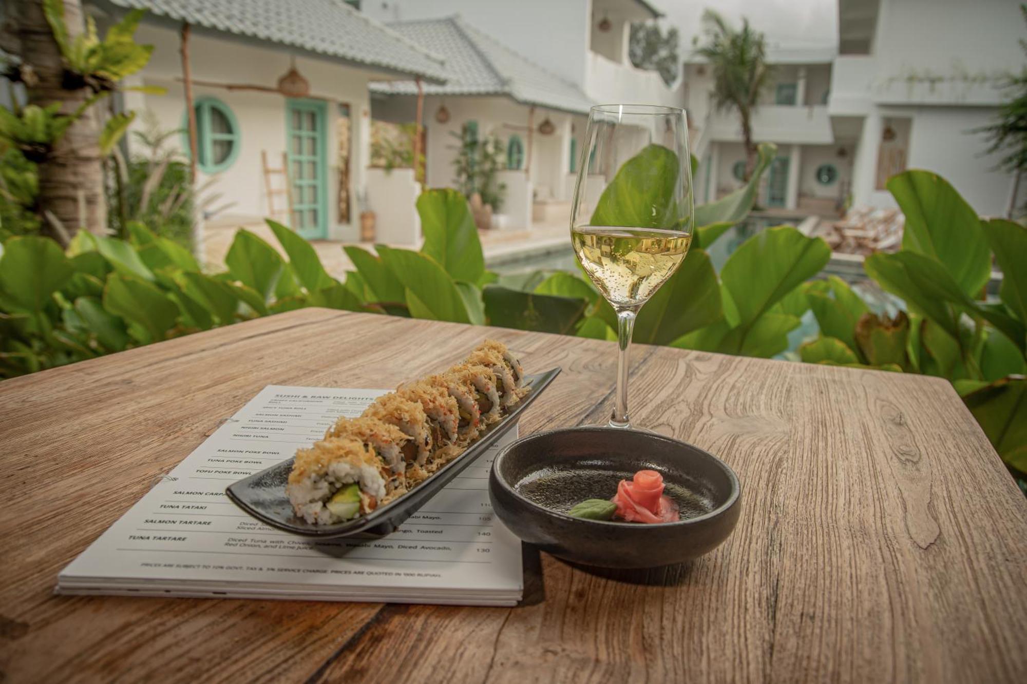 Quma Hotel Gili Trawangan Exterior photo